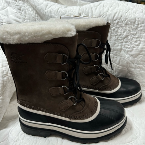 SOREL MEN'S CARIBOU WATER PROOF BOOTS size 9 - Picture 3 of 8